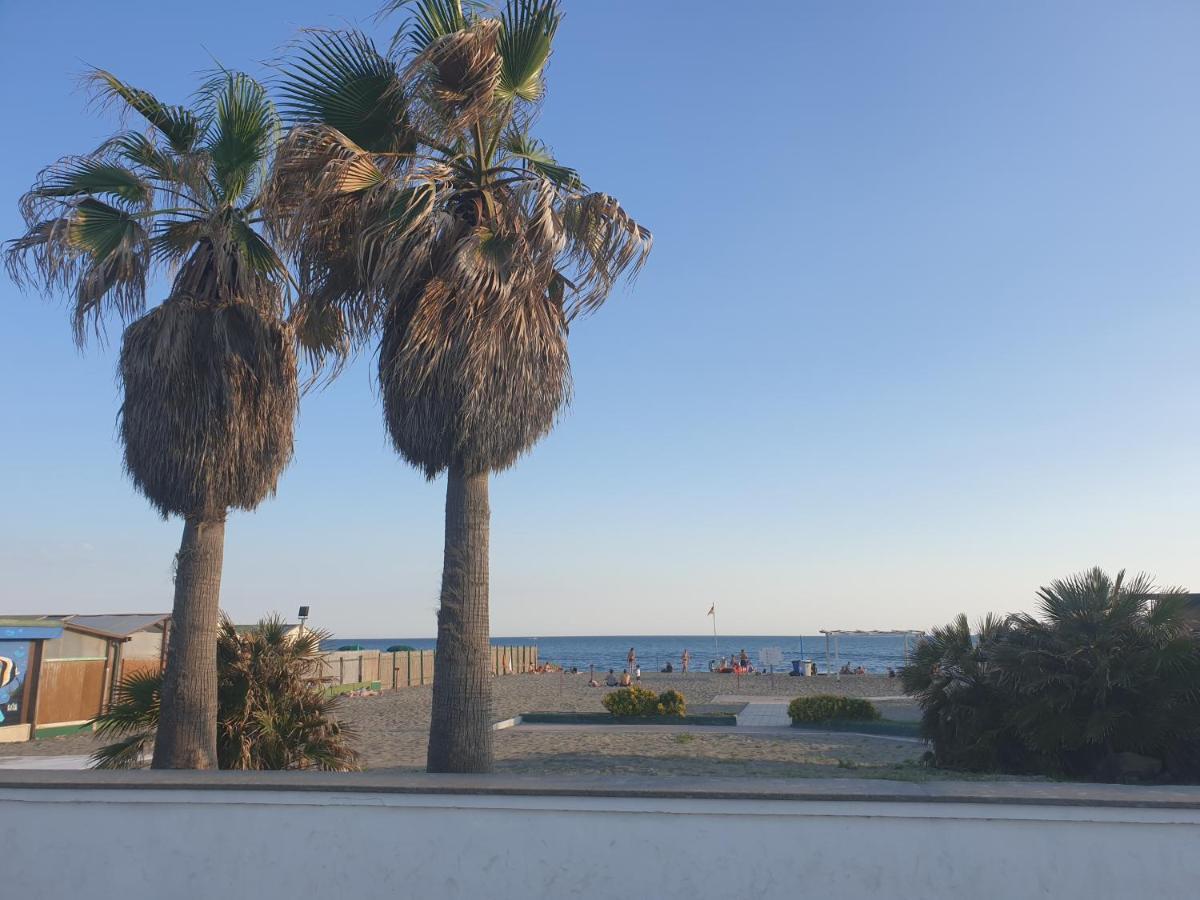 Trilocale Lido Di Roma Apartment Lido di Ostia Exterior foto